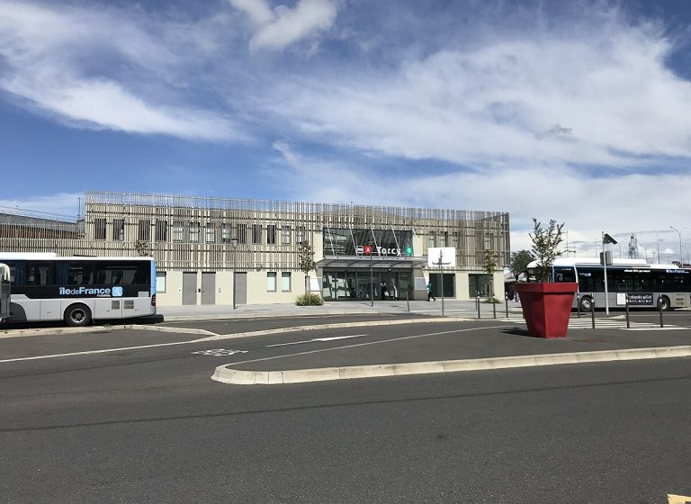 Gare_de_Torcy_réaménagée